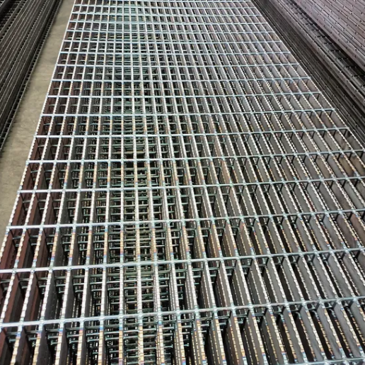 Heavy Duty Galvanized Steel Grating for Industrial Platform Flooring and Walkways