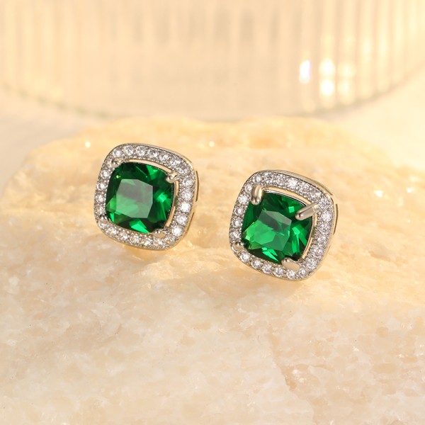 Hot Selling 18K Gold Plated Fashion Temperament Sugar Cube Zircon Dubai Earring Silver Post Women's Jewelry Studs Earrings