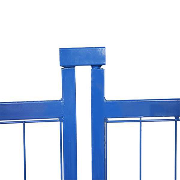 Red Temporary Mesh Fencing With Plastic Feet And Iron Feet For Construction Site
