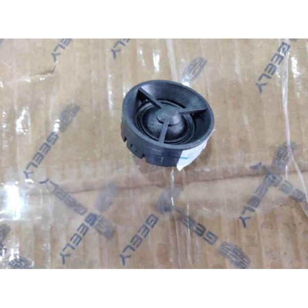 O tweeter preto da Geely Binyue, com excelente desempenho, pode tocar agudos de forma estável.