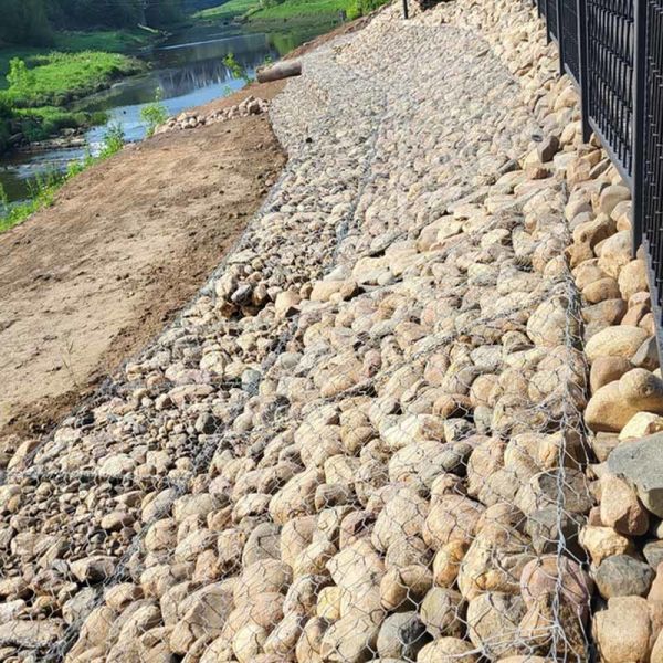High-quality  2x1x1m Galvanized Gabion Baskets Wall Fill  Stone Gabion Cages