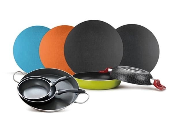 Сплав 1100 Температура HO Глубокое рисование 0,70 X 390 мм Диаметр высокий глянцевый окрашенный алюминиевые диски / круги для кухонного посуда