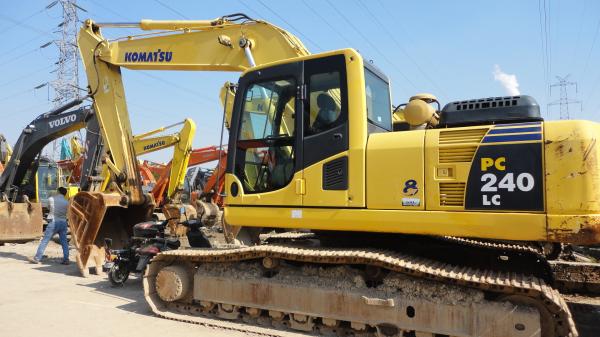 Japan used komatsu pc240lc-8 excavator for sale/komatsu pc240lc-8 excavator for sale