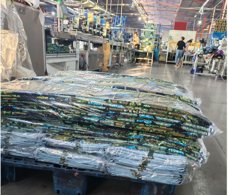 Premium 100% Cotton African Wax Print Fabric with Vibrant Colors and 115cm Width