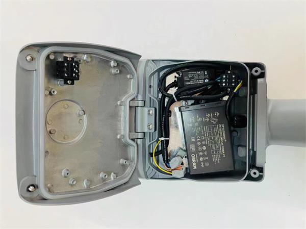 IP65 40W 6000K Outdoor LED Street Lights Waterproof  Simple And Durable LED Street Light Fixtures For Residential Areas