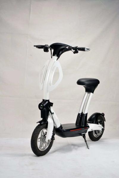 No veículo pessoal elétrico de pouco peso do transporte da mobilidade 250W do trotinette da roda da VENDA dois