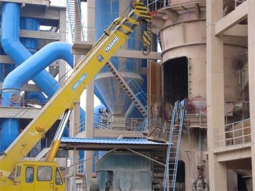 Résistance Équipement revêtu en céramique Alumine Carreaux d'usure en céramique