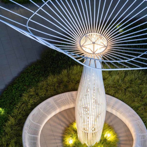 Stainless Steel & Acrylic Waterproof Customized Shape Landscape Sculpture Palm Tree Motif Holiday Home Decor