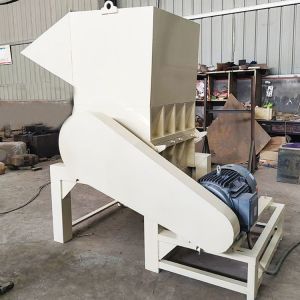 Plastic Crusher Machine