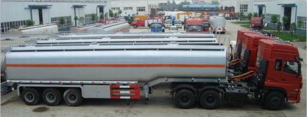 Carbon Steel Insulated Asphalt Tank Trailer , Petroleum Tank Trailers