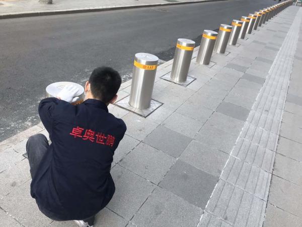 公園やレクリエーションエリアのための引き下げ可能なボラーード