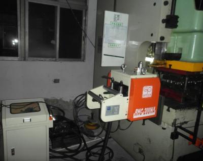 Alimentador servo do rolo do Nc da elevada precisão para a máquina automática da imprensa de poder