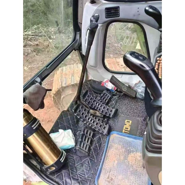 Reliable SUMITOMO SH120-A3 12 Ton Standard Used Crawler Excavator Japanese Precision Engineering Smooth Combined Operations