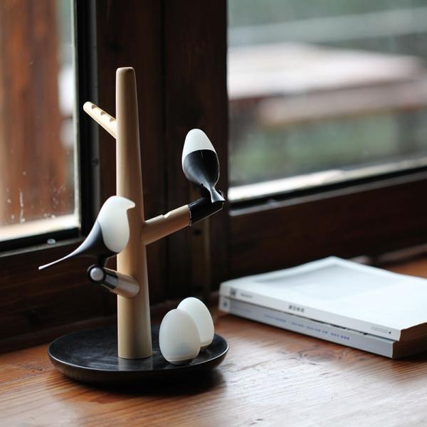 動きはHomeTreeの技術–無線充満ブナMaglamp --を薄暗くするLEDの彫刻の鳥ランプを作動させた