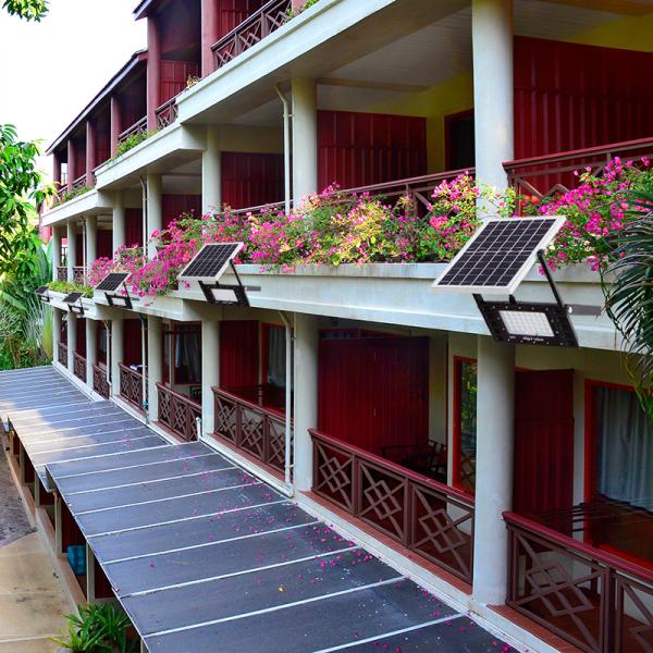 5700LM 240PCS LED Solar Panel Flood Light 20AH Battery 350 X 450mm