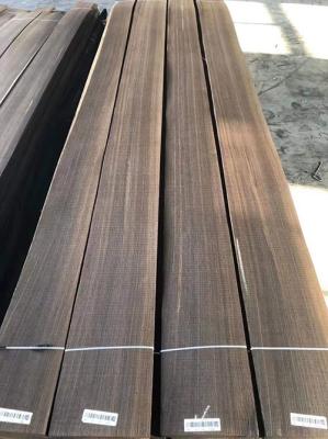 A serra fumado de 0.70MM cortou o painel A do folheado da madeira de carvalho/o uso decoração interior de B