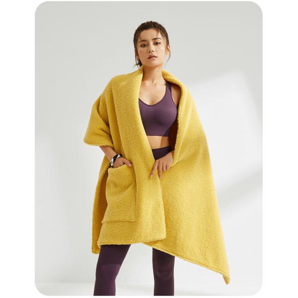 Y-F Knitted Poncho Cardigan Cape Top Sweater Cozy Fleece Jumbo Scarf Wrap Shawl with Large Front Pockets for Women