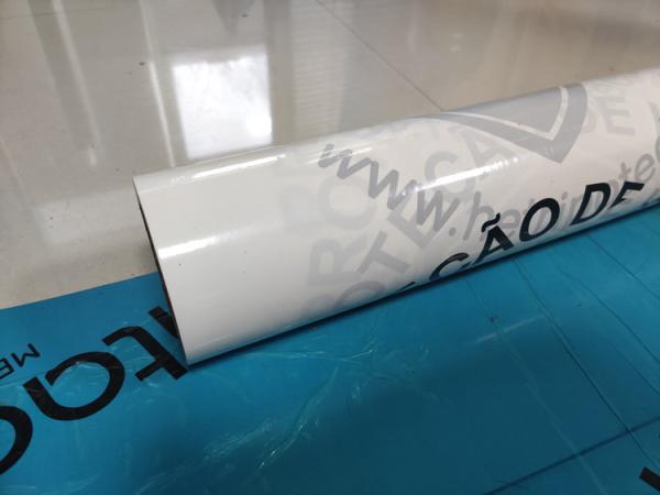 500mm filme branco de 45 mícrons que imprime o filme de obstrução UV da proteção do vidro de janela do logotipo