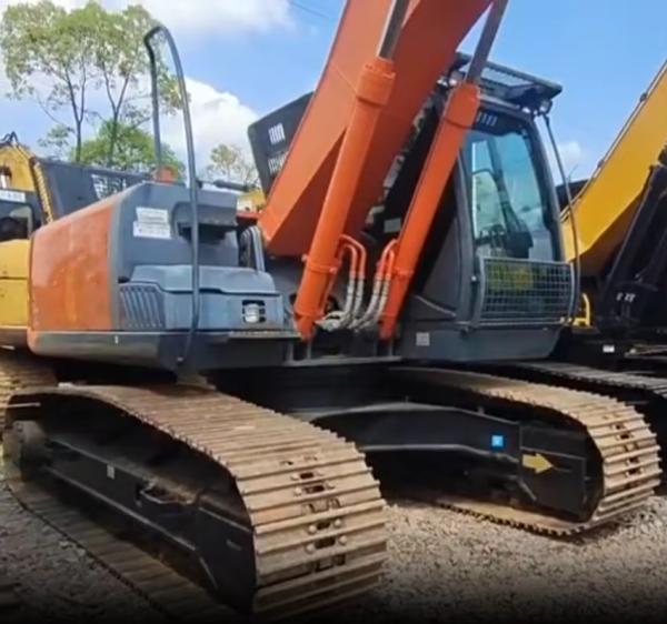 Hydraulic Heavy Duty 20Ton Used Hitachi 200 Excavator Machine For All Terrain