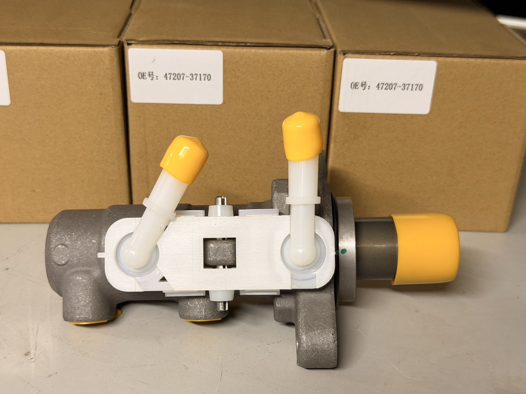 47207-37170 Clutch master cylinder FOR HINO 300