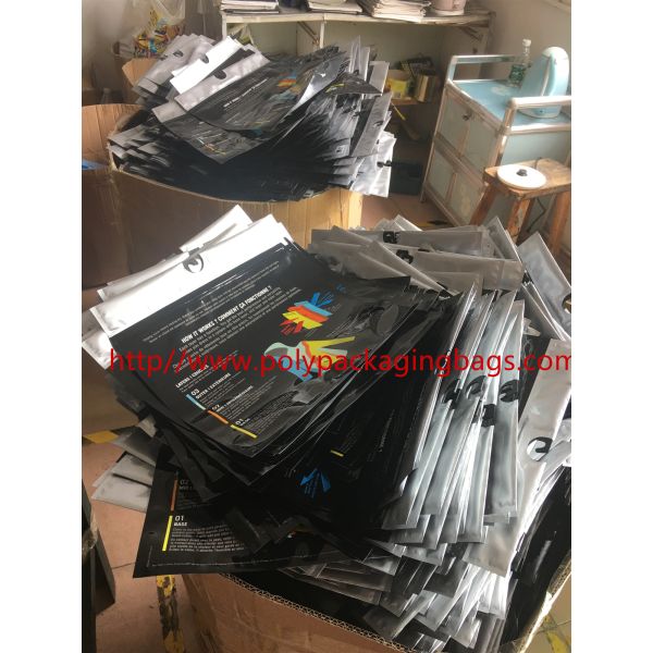 Customized Made  Underwear Plastic Poly Bags With Hangers Hook 3 Colors Gravure Printing