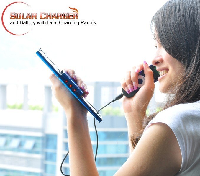 Green Power Supply Solar Panel Charger Portable With 4PCS Connectors And 2PCS Solar Panels