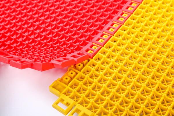 High Durability Interlocking Playground Mats , Portable Non Slip Basketball Court Flooring
