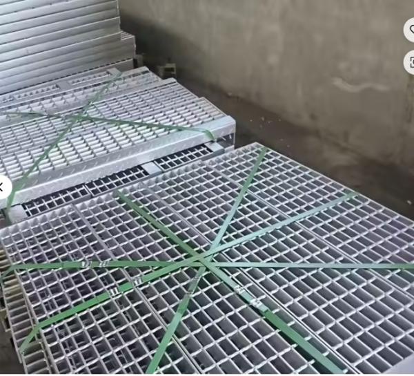 Construction Material Stainless Steel Galvanized Steel Heavy Duty Steel Grating for Walkway
