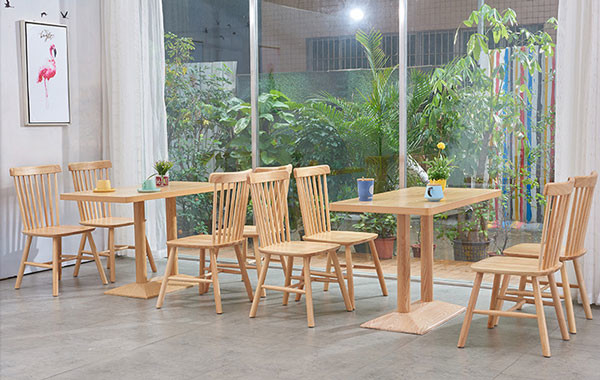 Madera moderna de los mediados de siglo que cena el sistema de las sillas 2 4 6 de la madera dura sólida moderna los 88cm