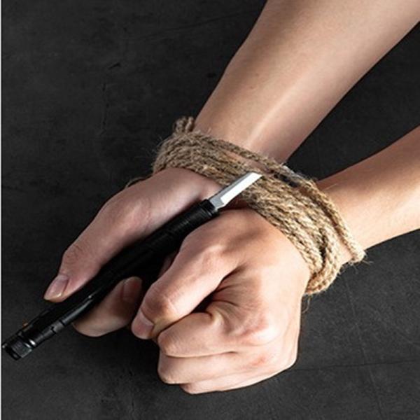 Multifunctional Outdoor Hunting Gear Black Promotional Aluminum Tactical Defense Pen
