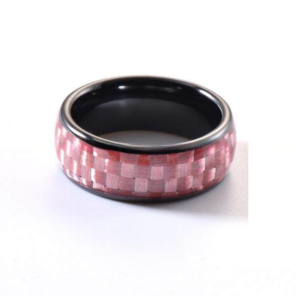 Banda de boda de cerámica negra de 8 mm con incrustación de fibra de carbono rosa y ajuste invisible