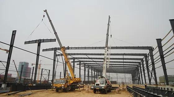 Cadre en acier Grands hangars métalliques Entrepôt Construction Bâtiment métallique