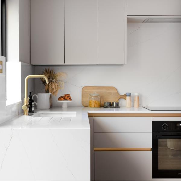 Matte White Plain Lacquer Kitchen Cabinet Wood Island Kitchen Cabinet Custom