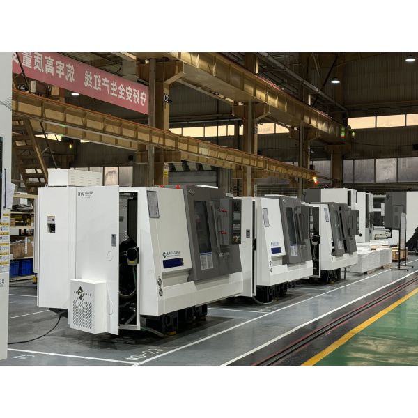 SMTCL Top-Selling High Precision Rigidity CNC Horizontal Lathe HTC40Q CNC Lathe with Bar Feeder