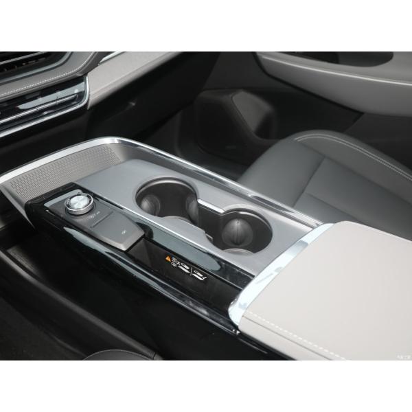 Car Electric Vehicle EV Buick E5 Zhixiang Standard Online/Local After-sales Service