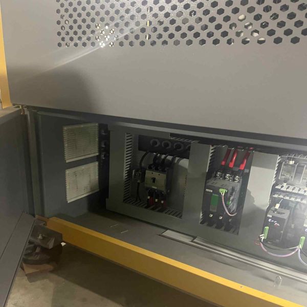 35kw Molding Plastic Water Bottle Blowing Machine High Volume Manufacturing OEM