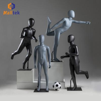 Wholesale Multiple Poses Sports Play Soccer Children Mannequins Full Body Use in Window Shop Display
