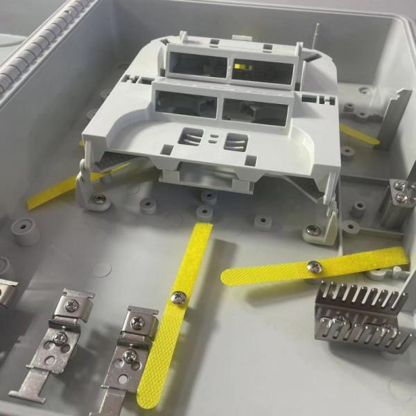 24 Ядра FTTX Внешний Внутренний Радиоволокно Терминал Распределения Сборочек с производительностью