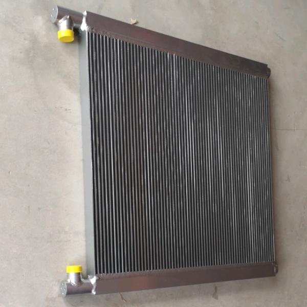 Assemblée de radiateur d'huile hydraulique de Hitachi EX330-3G /ZAX330