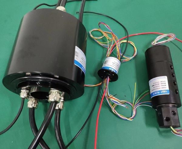 IP65 Vertical Through Hole Slip Ring 220VAC 5 Circuits 300A Customized Signal Slip Ring