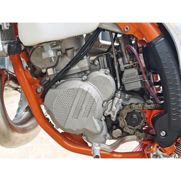 300cc Two Stroke Enduro Motorcycle With Water Cooled Engine Lightweight Aluminum Parts