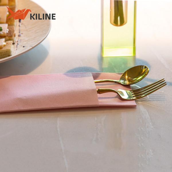 Des serviettes en papier pour invités, des serviettes jetables pour Thanksgiving, des mariages de Noël.