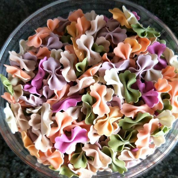 Massa de Farfalle do italiano do macarronete da borboleta que faz a máquina automática