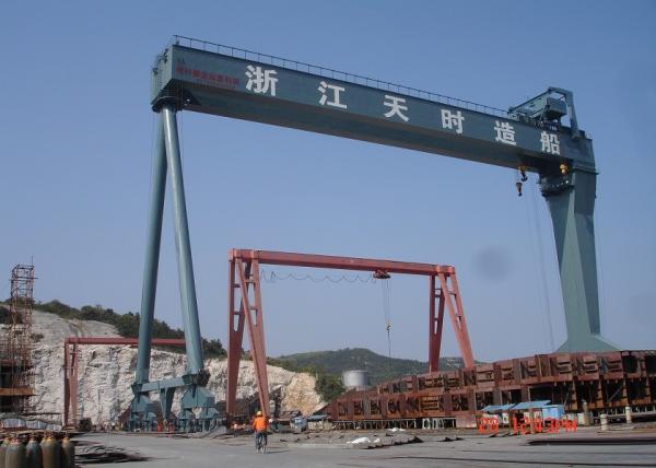 MDG50t - 40m - 20m Yard L - Shape Gantry Crane With A Running Surface Plate