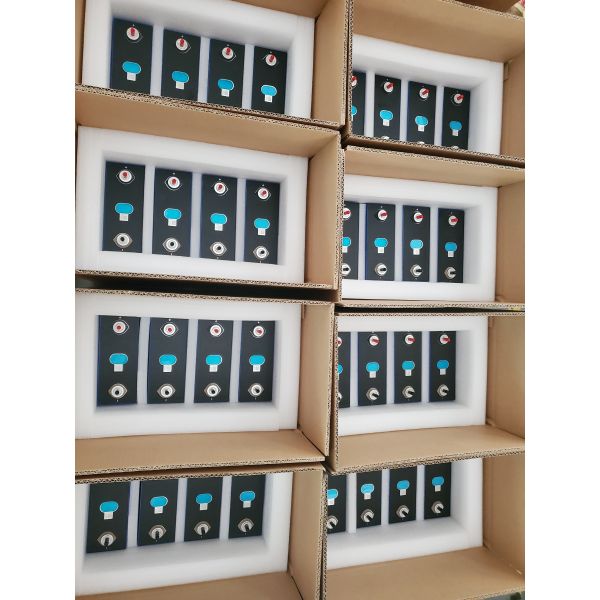 EVE Grade A 304Ah 3.2V Prismatic Lithium Ion Battery Cell for Golf Car Forklift Boat Truck E-Bicycle Battery