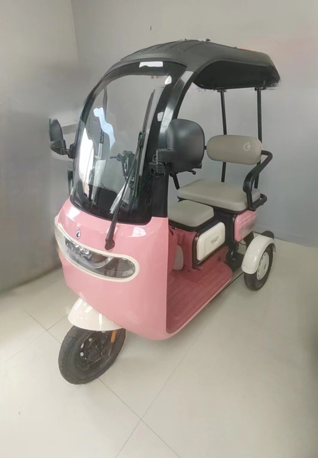 Electric Scooter Tricycle for Passenger Driving Mileage ≥90km No Closed No No