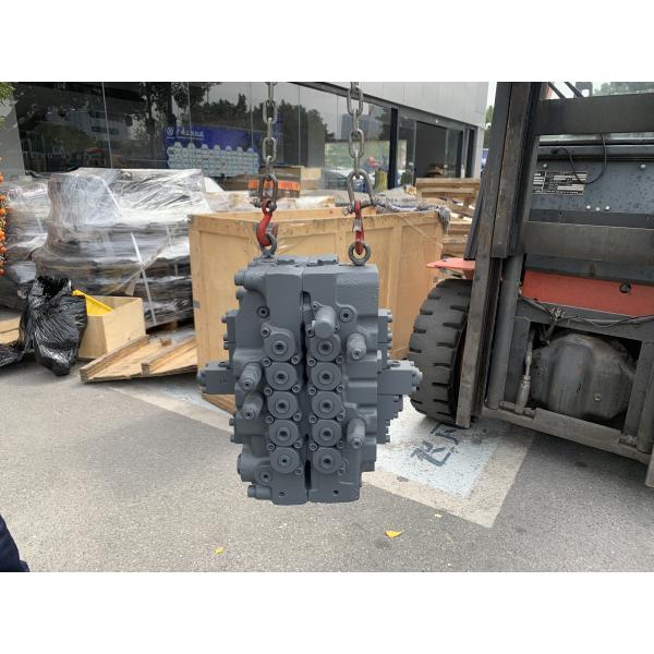 JCB JS205 220-01001 Excavator Control Valve Assembly KYB C0170-55042 Main Valve Excavator Valve Bank for JCB JS200 JS210 JS205 JS200 JS220 JS460 Excavator Spare Parts