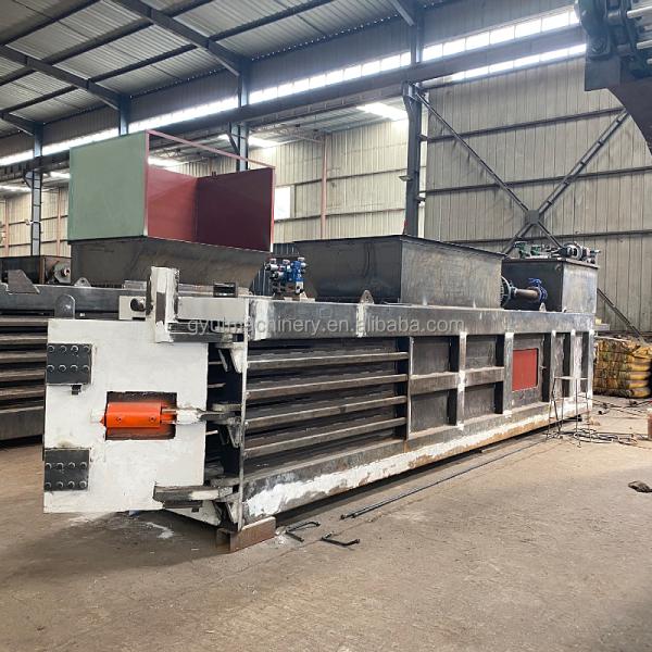 Capacidad de 400-500 kg Bolsas hidráulicas cuadradas de heno 2620*2140*3390MM Máximo Capacidad 5 toneladas/h