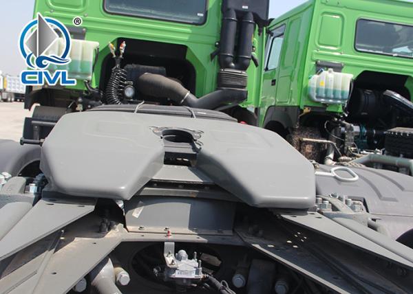 2017 NEW HOWO7 6X4 Tractor Head Tow Trucks with 10tires 371HP and Air pod 90# kingpin