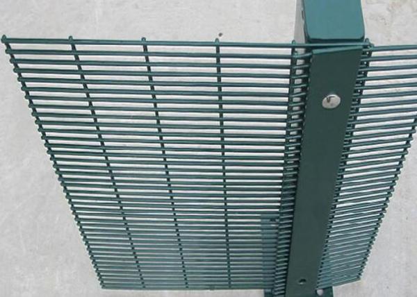 Multifunctional 358 Security Welded Mesh Fencing Anti Corrosion For Airport